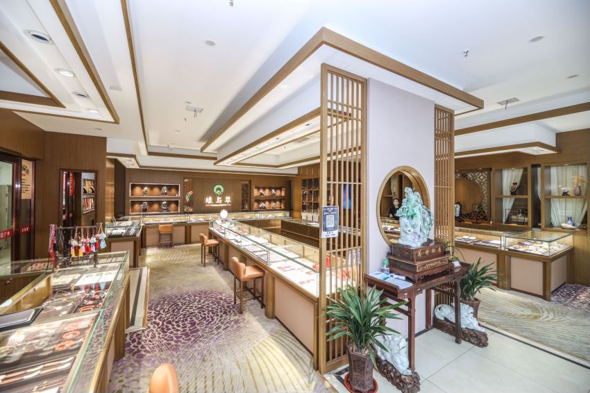 缘与翠门店展示柜台细节